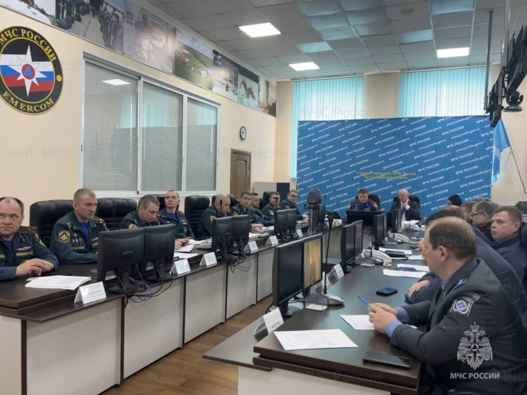 15 марта в Главном управлении МЧС по Ульяновской области прошло заседание Оперативного Штаба при комиссии по предупреждению и ликвидации ЧС и обеспечению пожарной безопасности, на котором обсудили меры по ликвидации паводка. 15 марта в Главном управлении МЧС по Ульяновской области прошло заседание Оперативного Штаба при комиссии по предупреждению и ликвидации ЧС и обеспечению пожарной безопасности, на котором обсудили меры по ликвидации паводка.